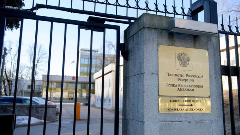 Дрон-атака на российское посольство в Стокгольме – «оружием» стала банка с краской