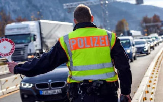 Паркуються де хочуть, їдуть як хочуть – дипломати масово порушують ПДР у Берліні