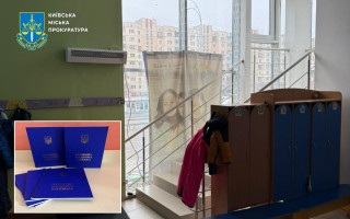 У дитсадку, де травмувалася дитина, виявили підроблені медичні книжки у вихователів і директорки