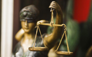 Британский суд признал, что адвокаты не виноваты в проигранном деле о возвращении детей