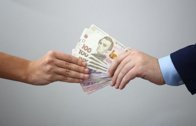 Работаете по совместительству — можете ли получать пособие по временной нетрудоспособности