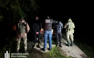 Правоохранитель из Закарпатья, который перевозил уклонистов на собственном автомобиле, предстал перед судом