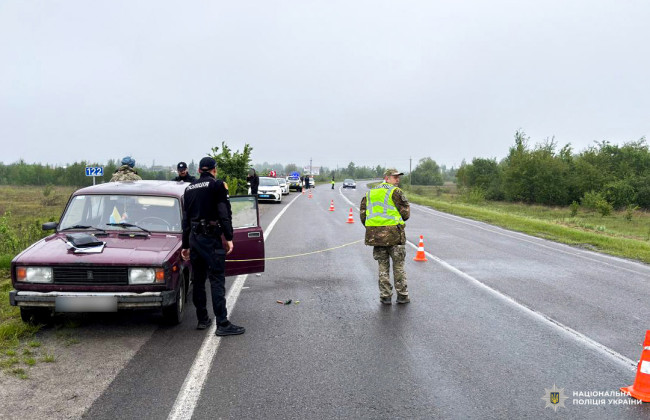 Нетрезвый водитель бросил страйкбольную гранату в патрульных на Ровенщине