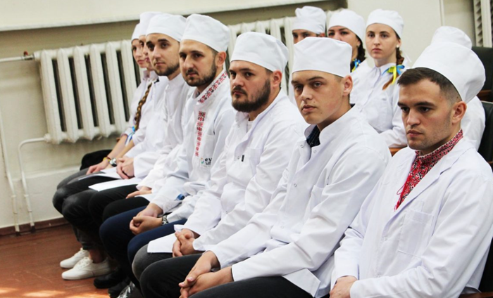 Для студентів-медиків та фармацевтів відновлять обов’язкову військову підготовку — комітет рекомендував прийняти законопроект