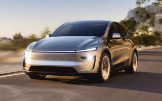 Tesla выпустила «беспилотники» на дороги