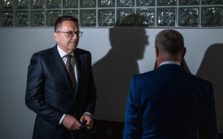 Голову Нацбанку Словаччини Петра Кажиміра визнали винним у корупції