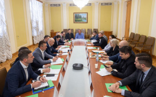 В Офисе Президента при участии правительства, банков и партнеров обсудили механизмы финансирования устойчивого развития Украины