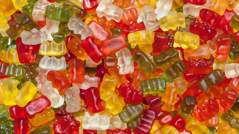 В Нидерландах отзывают партию желейных конфет Haribo — в них нашли каннабис