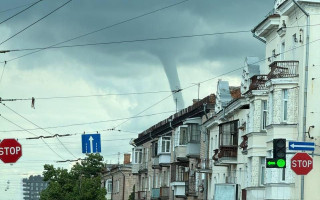 В центре Чернигова зафиксировали смерч – видео