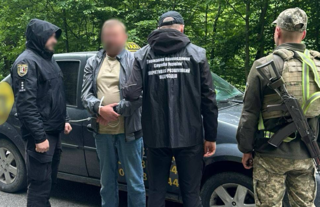 На Закарпатті затримали чоловіка, який переправляв ухилянтів через Тису за $8 тисяч