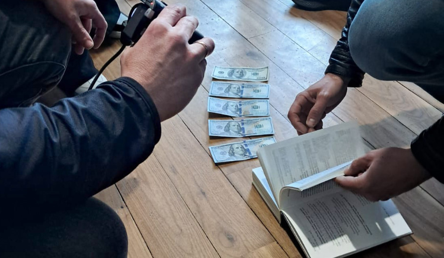 На Франківщині викрили адвоката, який підбурював клієнта до підкупу судді