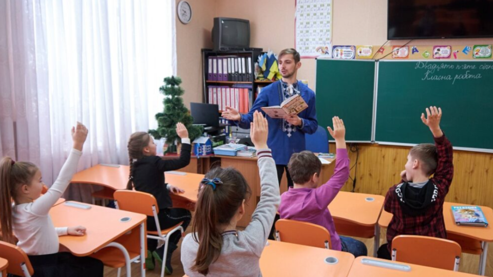 Кабмін змінив порядок надання відстрочки педагогам
