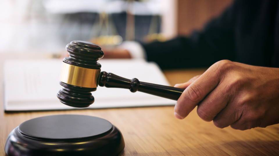 Дочка загиблого військовослужбовця відстояла право на спадщину — суд визнав шлюб батька фіктивним