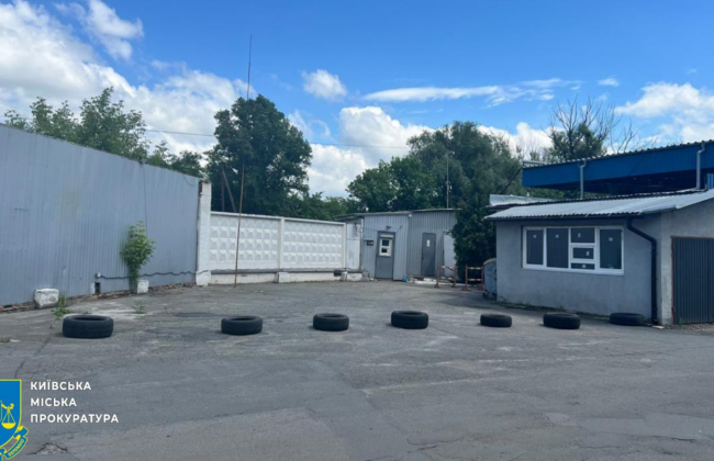 В Киеве общество самовольно возвело нежилое здание ради получения земли под ним