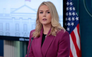 Трамп відкритий до зустрічі із Зеленським і Путіним, — речниця Білого дому Левітт
