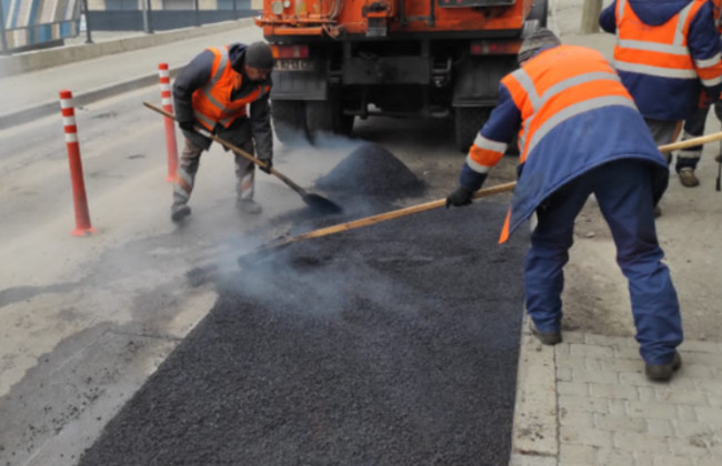 В декларациях двух чиновников КП Киева выявлены признаки недостоверной информации на 24,2 и 9,6 млн грн