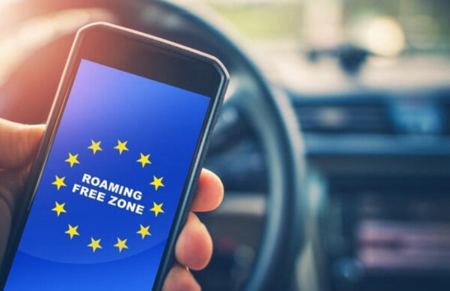 Зеленский подписал закон, приближающий Украину к единой роуминговой зоне с ЕС