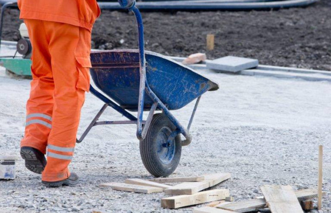 В Гоструда объяснили, кого нельзя привлекать к общественно полезным работам
