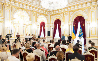 Подружжя Зеленських започаткували нагороду «Майбутнє України» дітям, які проявили себе в складних обставинах