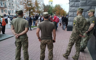Пребывание государства в режиме военного положения обусловливает необходимость выполнения воинской обязанности всеми гражданами Украины – Верховный Суд