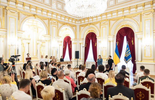 Супруги Зеленские учредили награду «Будущее Украины» детям, которые проявили себя в сложных обстоятельствах