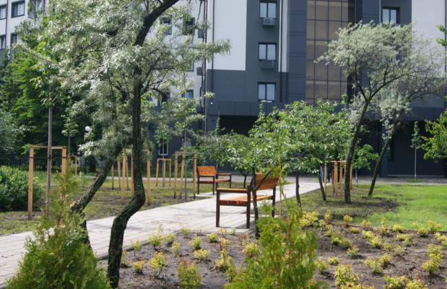 В Киеве обустроили 9 новых мини-скверов: список локаций