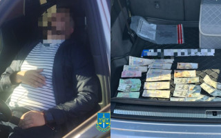 На Закарпатті інспектор сервісного центру вимагав хабар за успішну здачу іспиту на права