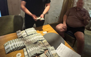 В Киеве задержали мошенников, продававших должность директора госпредприятия за $500 000