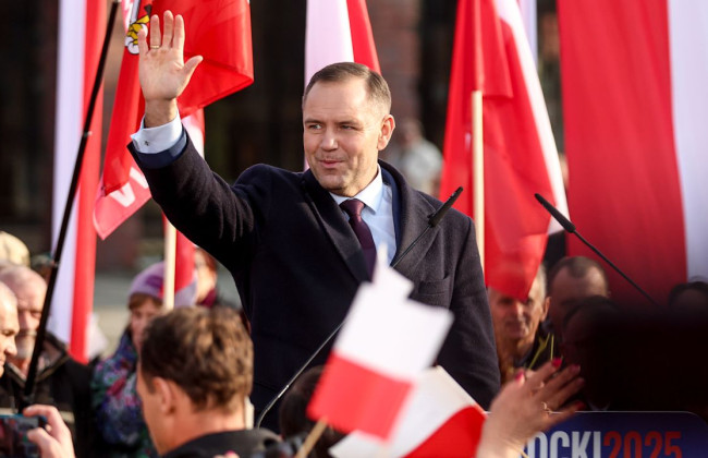 «Союзник Трампа побеждает в Польше», – президент США поздравил своего нового коллегу Навроцкого