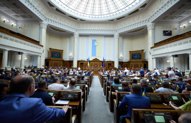 Верховная Рада одобрила законопроект о контракте на военную службу для мужчин старше 60 лет