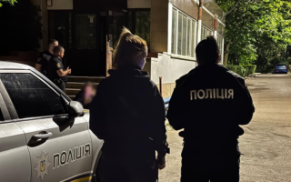 У Південному 12-річна дівчинка загинула після падіння з даху багатоповерхівки