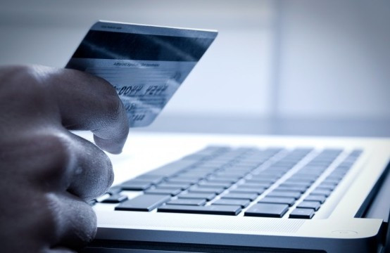 Суд вынес приговор заключенному из Житомирской области и его сокамернику, которые обманывали людей через онлайн-объявления