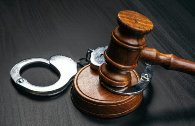 Фотографувала військові об’єкти та зливала ворогу — на Київщині судили жінку за державну зраду