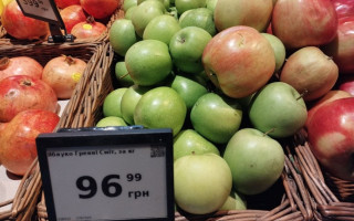 В Україні ціни на продукти майже на рівні європейських країн, а за деякими позиціями — навіть дорожче, — Нацбанк