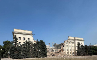 РФ зруйнувала будівлю Херсонської обласної держадміністрації – фото