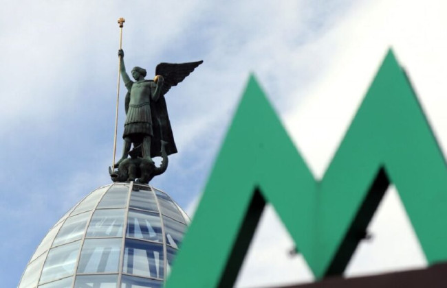 Метро с Лесной на Арсенальную не работает – как добраться на правый берег