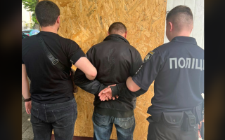 У Львові затримали чоловіка, який продавав гранати та боєприпаси