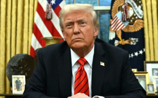 Трамп обурений ударами України по РФ та обговорює припинення підтримки Києва – The Atlantic