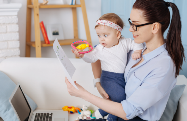 Может ли работодатель по собственной инициативе уволить одинокую мать — разъяснение Гоструда