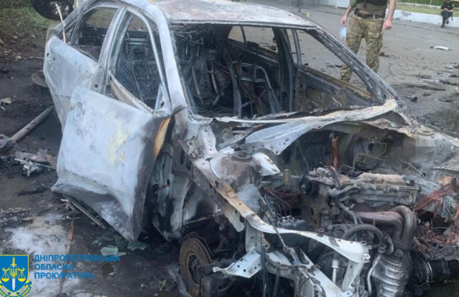 В Днепре задержаны двое мужчин, которые по заказу РФ подорвали автомобиль прокурора