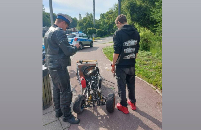 В Польше 19-летний парень собрал трицикл из тележки и влетел на штраф