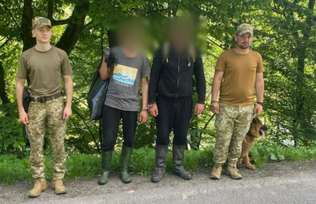 Двух жителей Харьковщины задержали возле границы с Румынией после 14 дней путешествий в горах