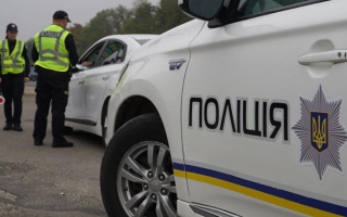 П’яний, без прав і в комендантську годину — водій на Тернопільщині хотів «домовитися» з поліцією за 4000 гривень
