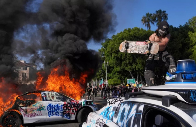 Массовые протесты в Калифорнии – в Лос-Анджелесе и Сан-Франциско задержали более 100 человек