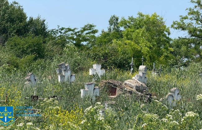 Суд обязал горсовет заключить договор на сохранение Куяльницкого кладбища в Одессе