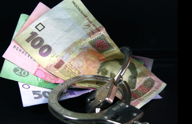 В Сумской области будут судить женщину, которая подкупила медика, чтобы «нашел» у ее сына необходимую болезнь