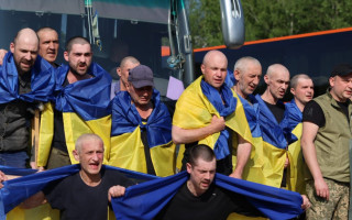 В Украину из российского плена вернулись тяжелораненые защитники, фото