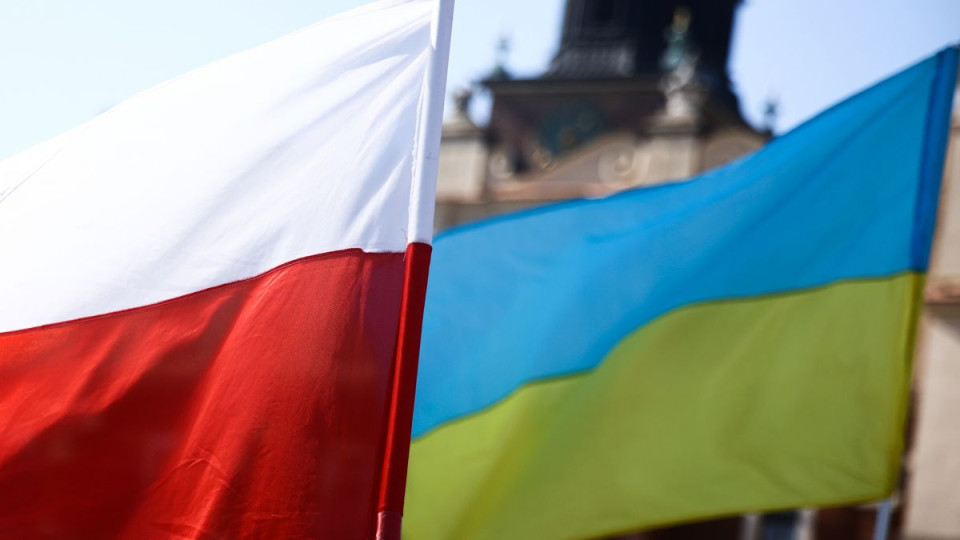 Україна дозволила Польщі ексгумацію польських солдат у Львові