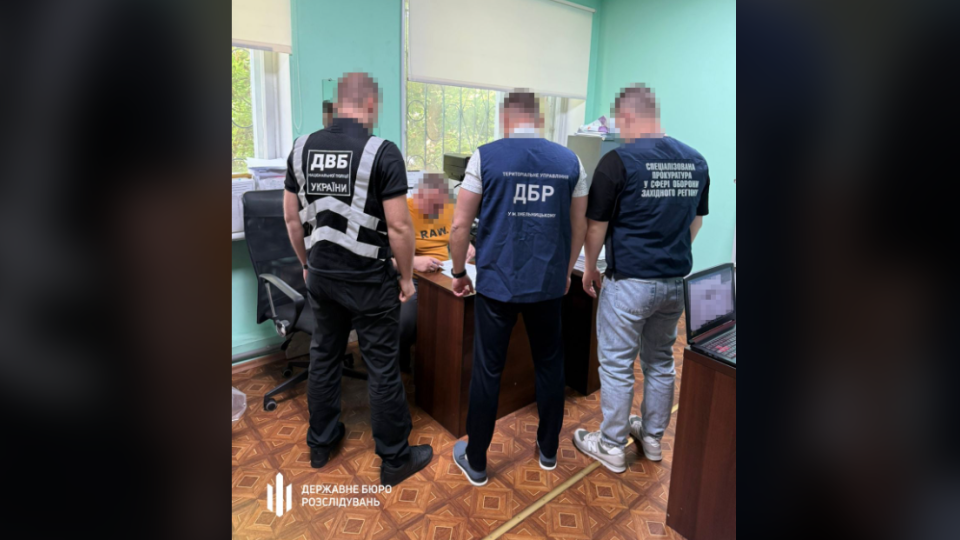 На Хмельниччині викрили схему розкрадання коштів на закупівлі хліба для військових