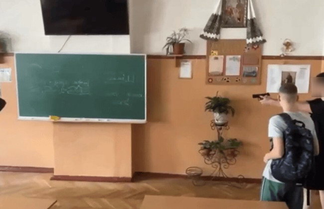 Во Львове школьник открыл стрельбу в учебном заведении из пневматики